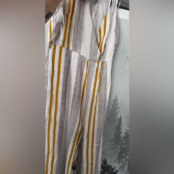 Brand New with tags Luxxel jumpsuit striped. - Picture 7 of 8
